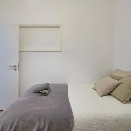 Modern In The Center Guest house