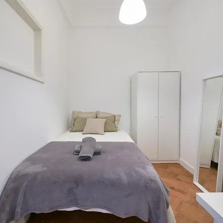 Modern In The Center Guest house